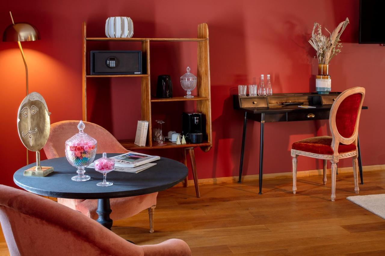Margaret - Hotel Chouleur Ним Екстериор снимка